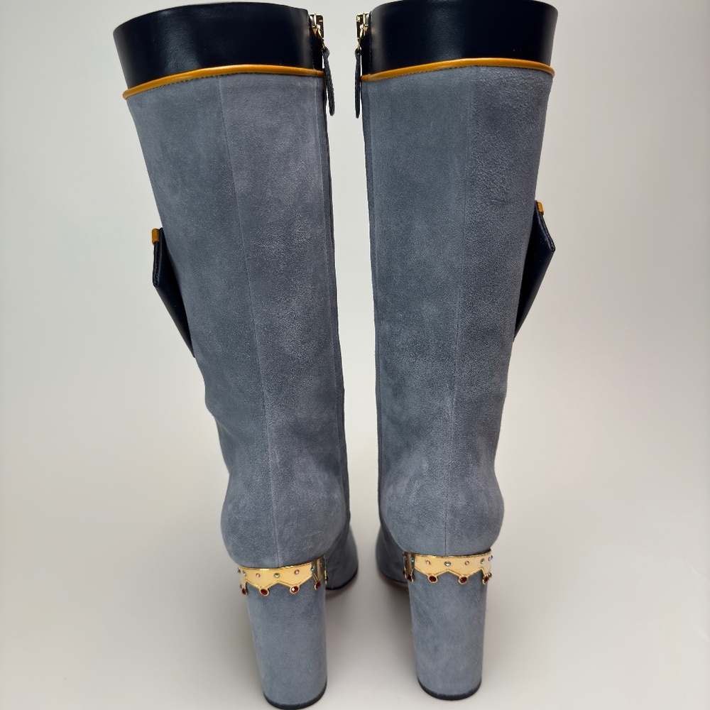 Gray Suede Boots - image 4
